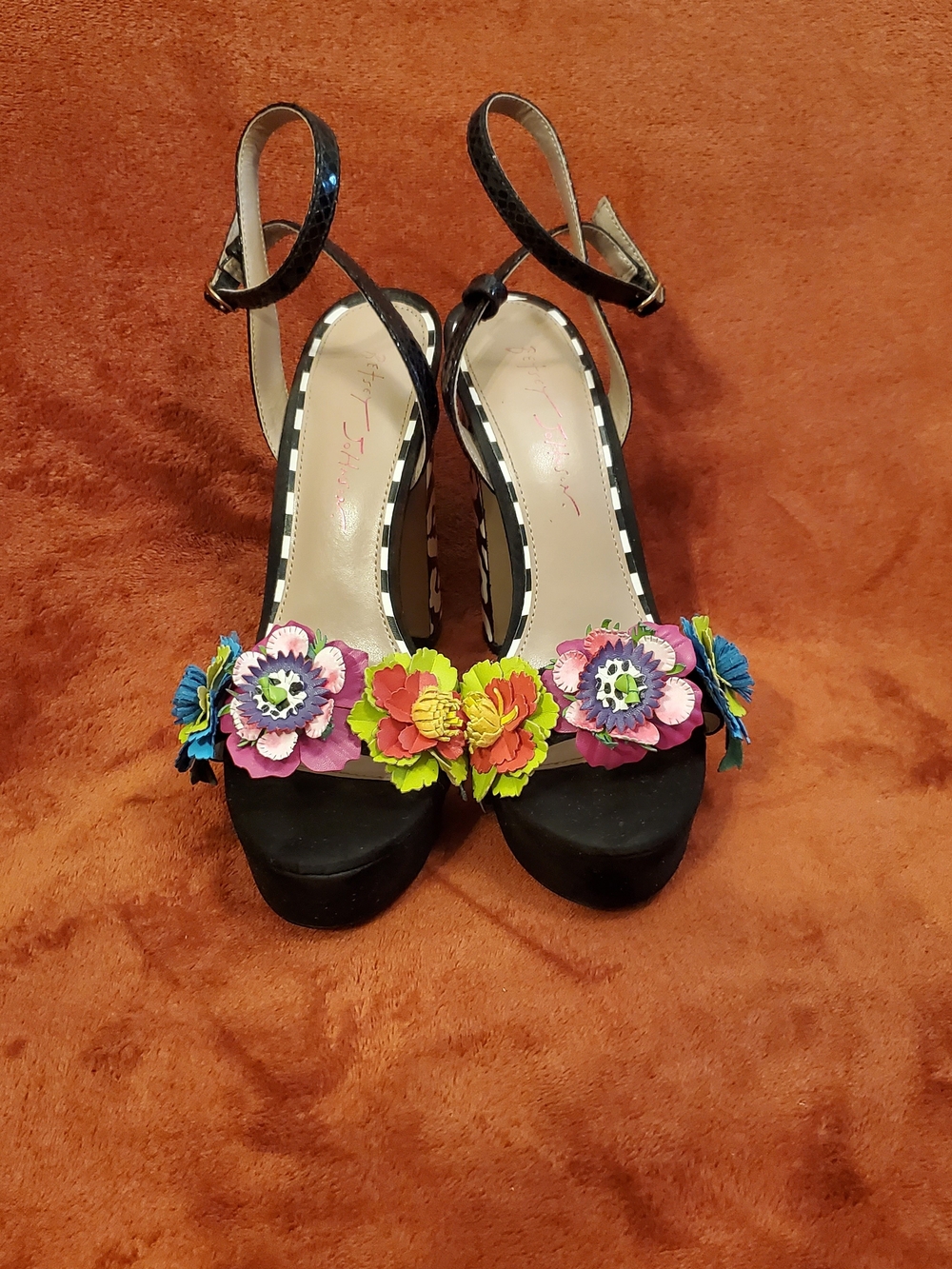 BETSEY JOHNSON Black Floral Embellished Open-Toe Heels
